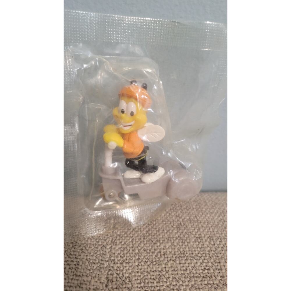 Vintage Honey Nut Cheerios Buzz the Bee Scooter Toy – General Mills Promo –...